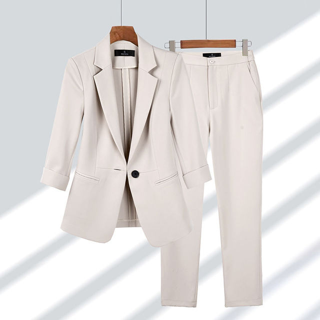 Vellana - Blazer and Pants Set