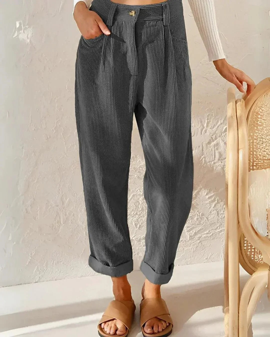 Jula - Elegant Corduroy Pants