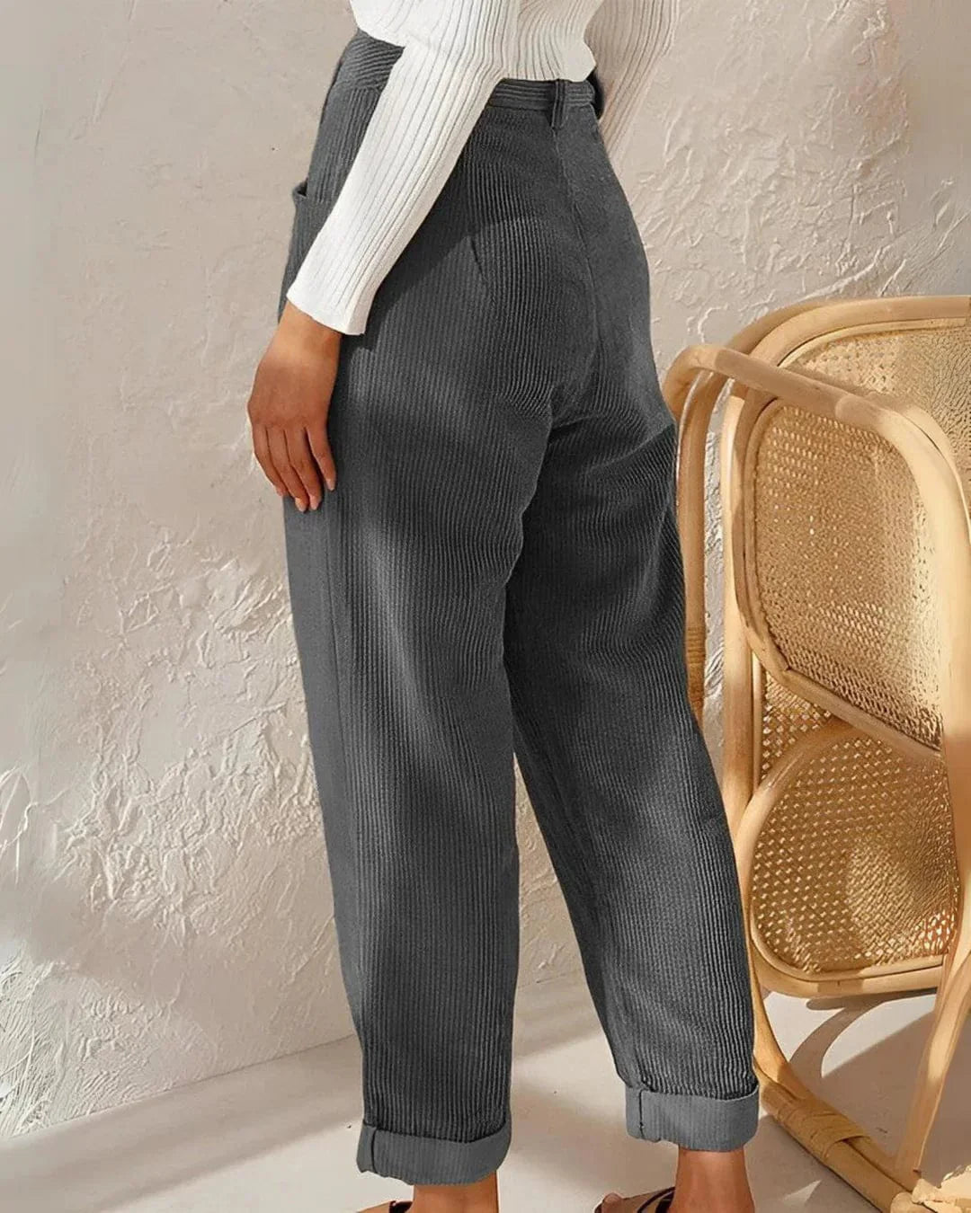 Jula - Elegant Corduroy Pants