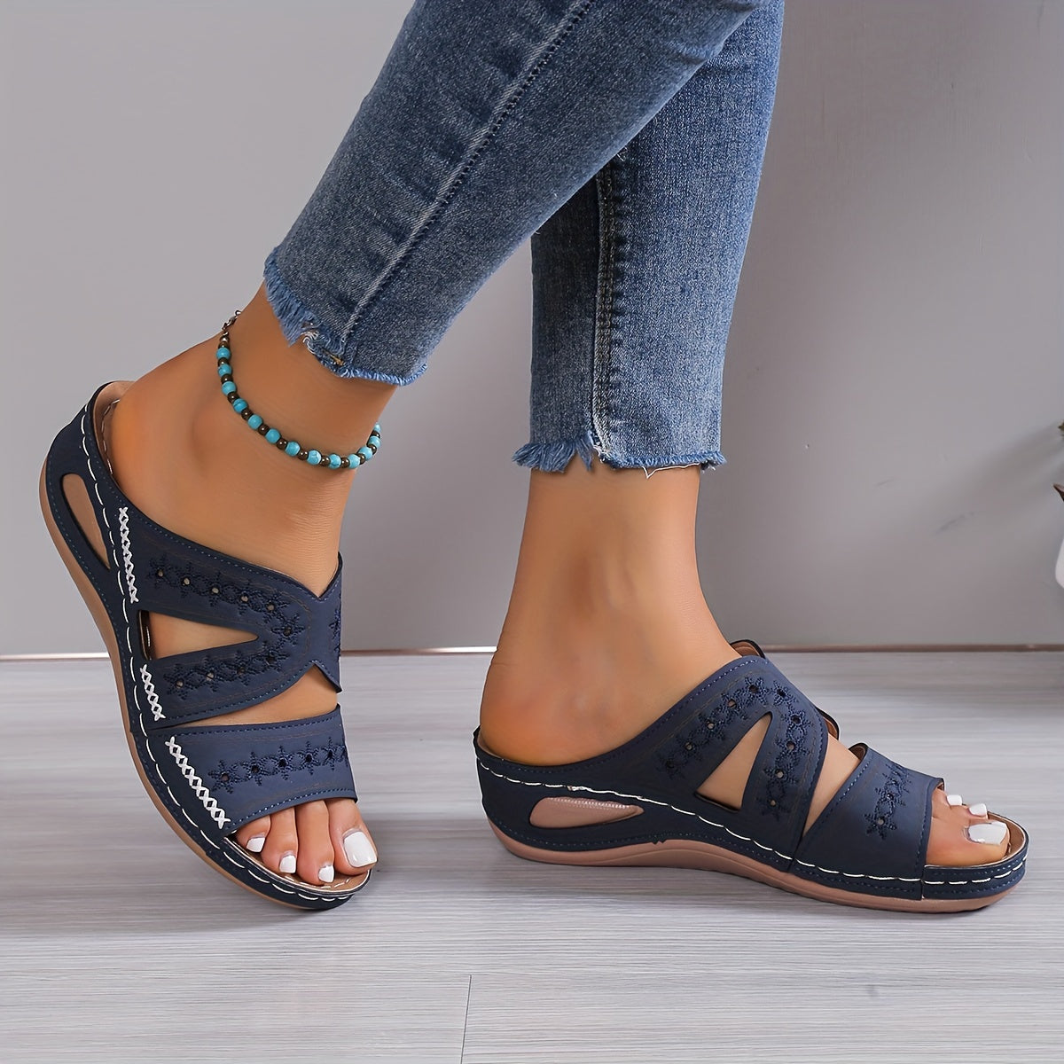 Eliana orthopedic sandals